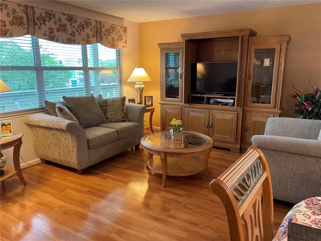 3033 Berkshire B Deerfield Beach FL 33442