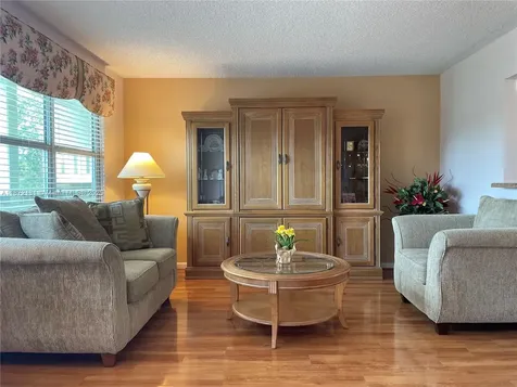 3033 Berkshire B Deerfield Beach FL 33442