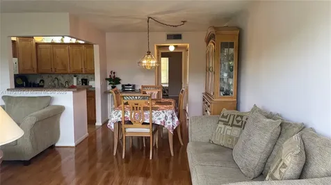 3033 Berkshire B Deerfield Beach FL 33442