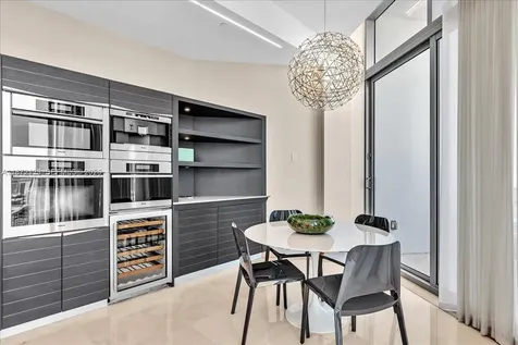 200 Biscayne Boulevard Way Miami FL 33131
