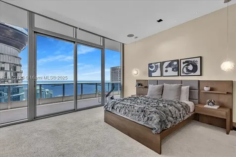 200 Biscayne Boulevard Way Miami FL 33131