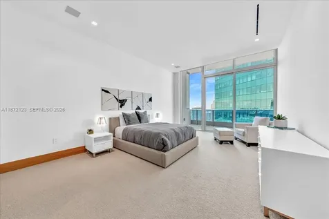200 Biscayne Boulevard Way Miami FL 33131