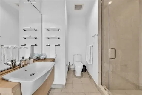 200 Biscayne Boulevard Way Miami FL 33131
