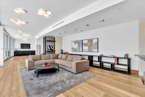 200 Biscayne Boulevard Way Miami FL 33131