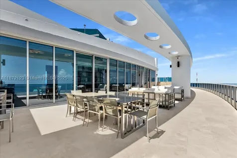 200 Biscayne Boulevard Way Miami FL 33131