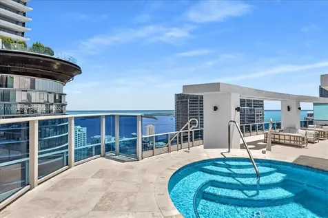 200 Biscayne Boulevard Way Miami FL 33131