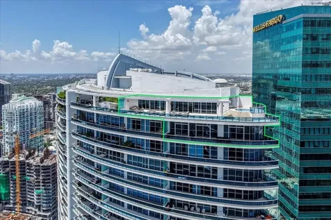 200 Biscayne Boulevard Way Miami FL 33131