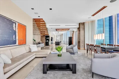 200 Biscayne Boulevard Way Miami FL 33131