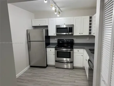 721 N Pine Island Road Plantation FL 33324