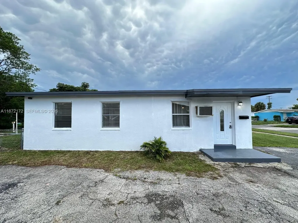 1344 9th Street West Palm Beach FL 33401