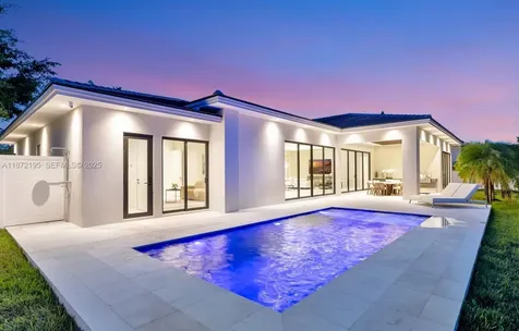 2757 NE 34th Street Fort Lauderdale FL 33306