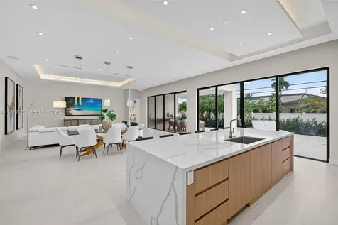 2757 NE 34th Street Fort Lauderdale FL 33306