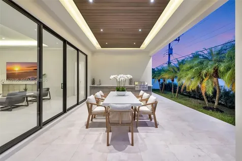 2757 NE 34th Street Fort Lauderdale FL 33306