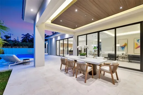 2757 NE 34th Street Fort Lauderdale FL 33306