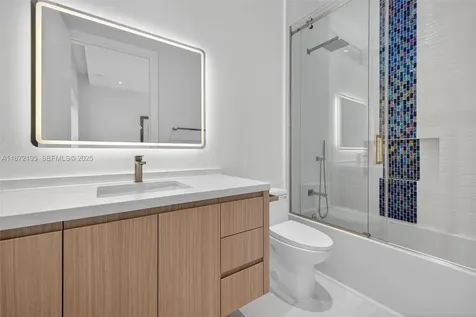 2757 NE 34th Street Fort Lauderdale FL 33306