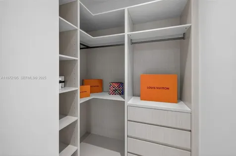 2757 NE 34th Street Fort Lauderdale FL 33306