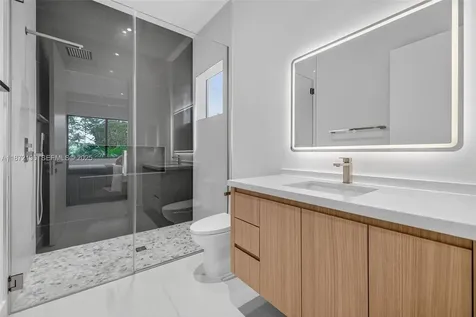 2757 NE 34th Street Fort Lauderdale FL 33306