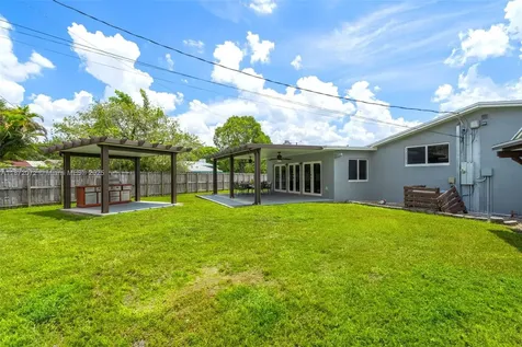 9091 SW 49th Street Cooper City FL 33328