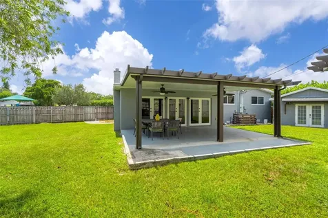 9091 SW 49th Street Cooper City FL 33328