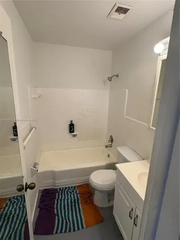 815 SW 10th Terrace Hallandale Beach FL 33009