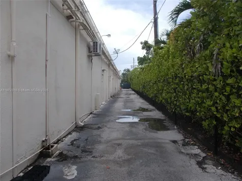 8237 SW 124th Street Pinecrest FL 33156