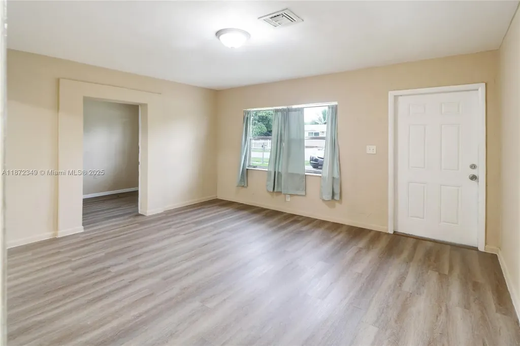 2768 NW 5th Street Pompano Beach FL 33069