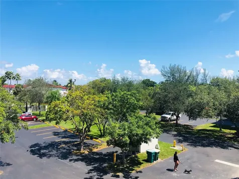 8260 SW 210th Street Cutler Bay FL 33189