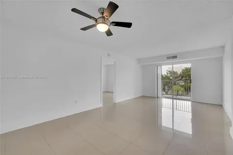 8260 SW 210th Street Cutler Bay FL 33189