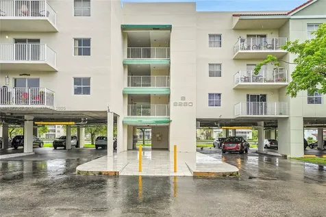 8260 SW 210th Street Cutler Bay FL 33189