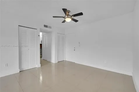 8260 SW 210th Street Cutler Bay FL 33189