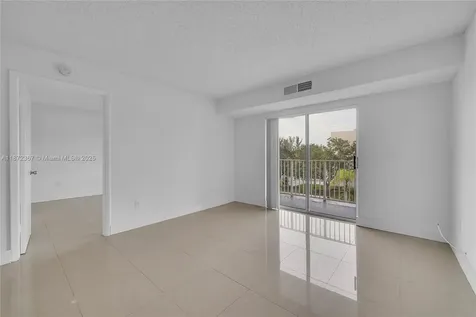 8260 SW 210th Street Cutler Bay FL 33189
