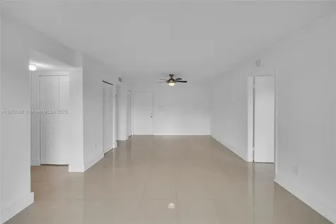 8260 SW 210th Street Cutler Bay FL 33189