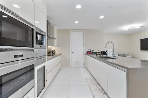 17475 Collins Avenue Sunny Isles Beach FL 33160