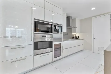 17475 Collins Avenue Sunny Isles Beach FL 33160