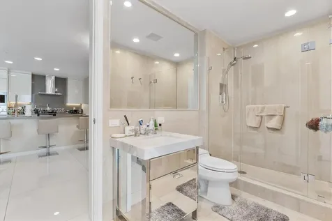 17475 Collins Avenue Sunny Isles Beach FL 33160