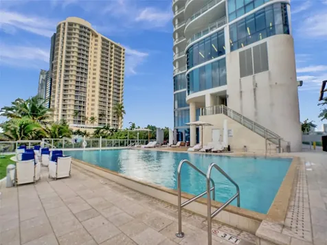 17475 Collins Avenue Sunny Isles Beach FL 33160