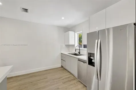 843 SW 20th Street Fort Lauderdale FL 33315