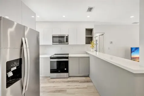 843 SW 20th Street Fort Lauderdale FL 33315