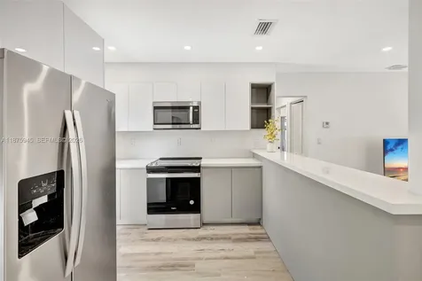 843 SW 20th Street Fort Lauderdale FL 33315