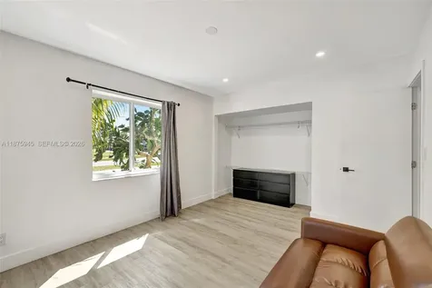 843 SW 20th Street Fort Lauderdale FL 33315