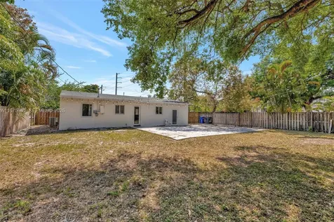 843 SW 20th Street Fort Lauderdale FL 33315