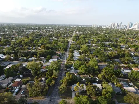 843 SW 20th Street Fort Lauderdale FL 33315