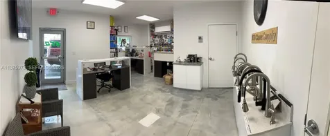 2757 W 77th Place Hialeah FL 33016