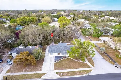 2600 Lakeview Drive Sebring FL 33870