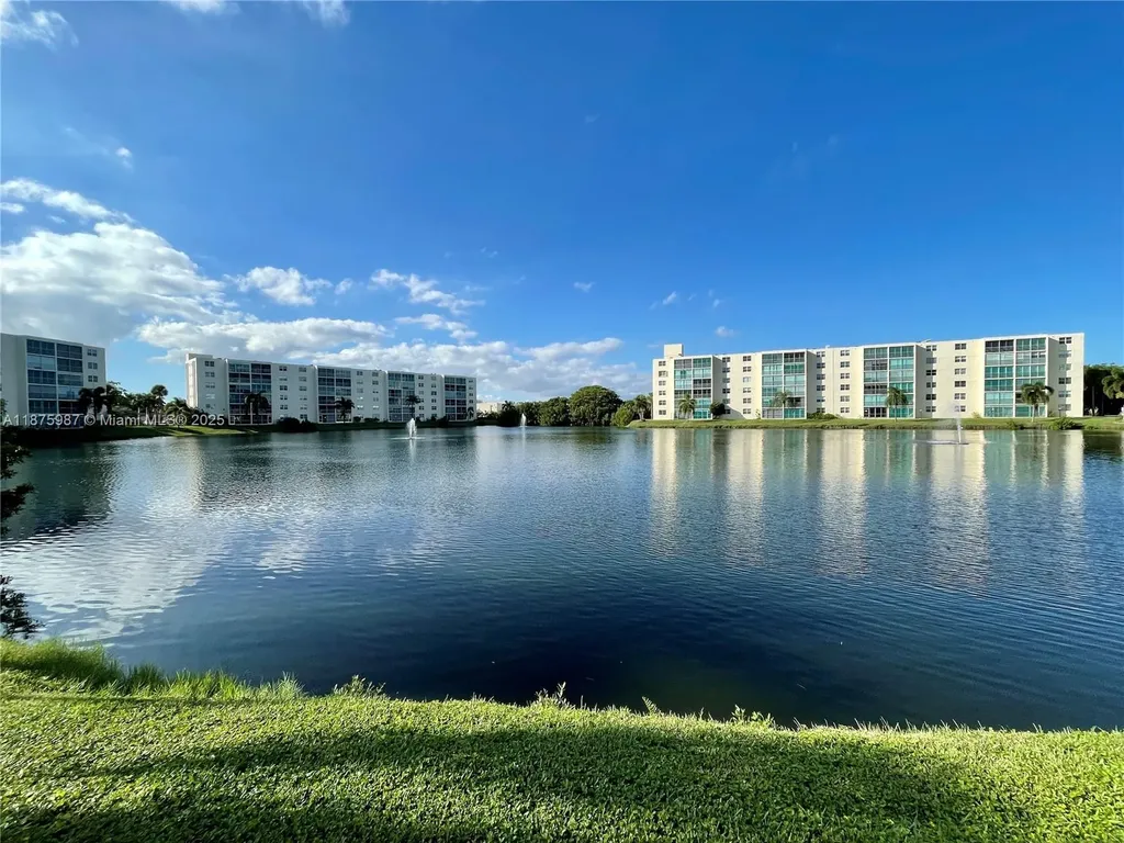 131 SE 3rd Avenue Dania Beach FL 33004