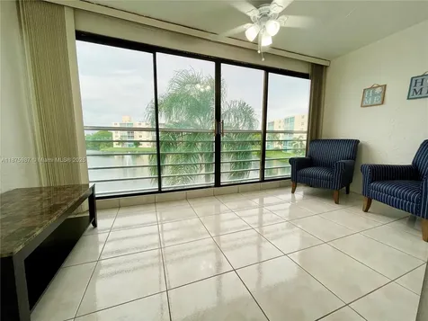 131 SE 3rd Avenue Dania Beach FL 33004