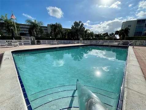 131 SE 3rd Avenue Dania Beach FL 33004