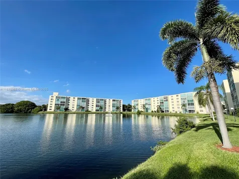 131 SE 3rd Avenue Dania Beach FL 33004