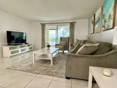 131 SE 3rd Avenue Dania Beach FL 33004