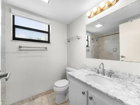 2301 S Ocean Drive Hollywood FL 33019